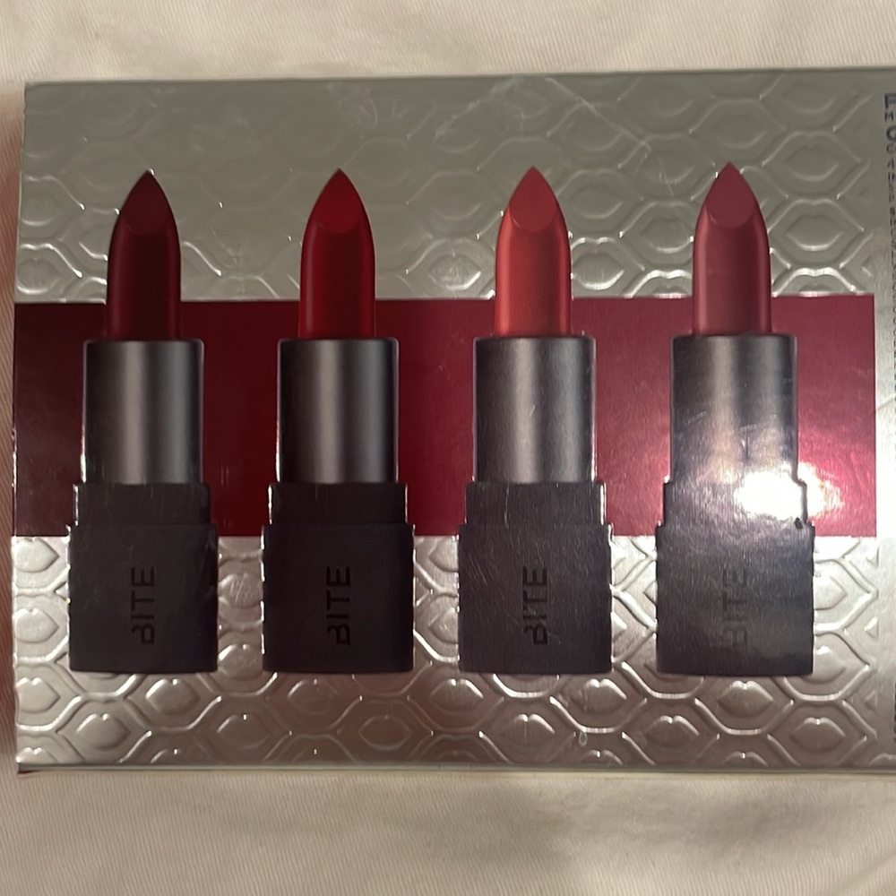 Mini Lipstick Kit Set - Picture 2 of 3